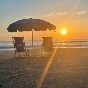 1 Umbrella and 2 Chairs with Service