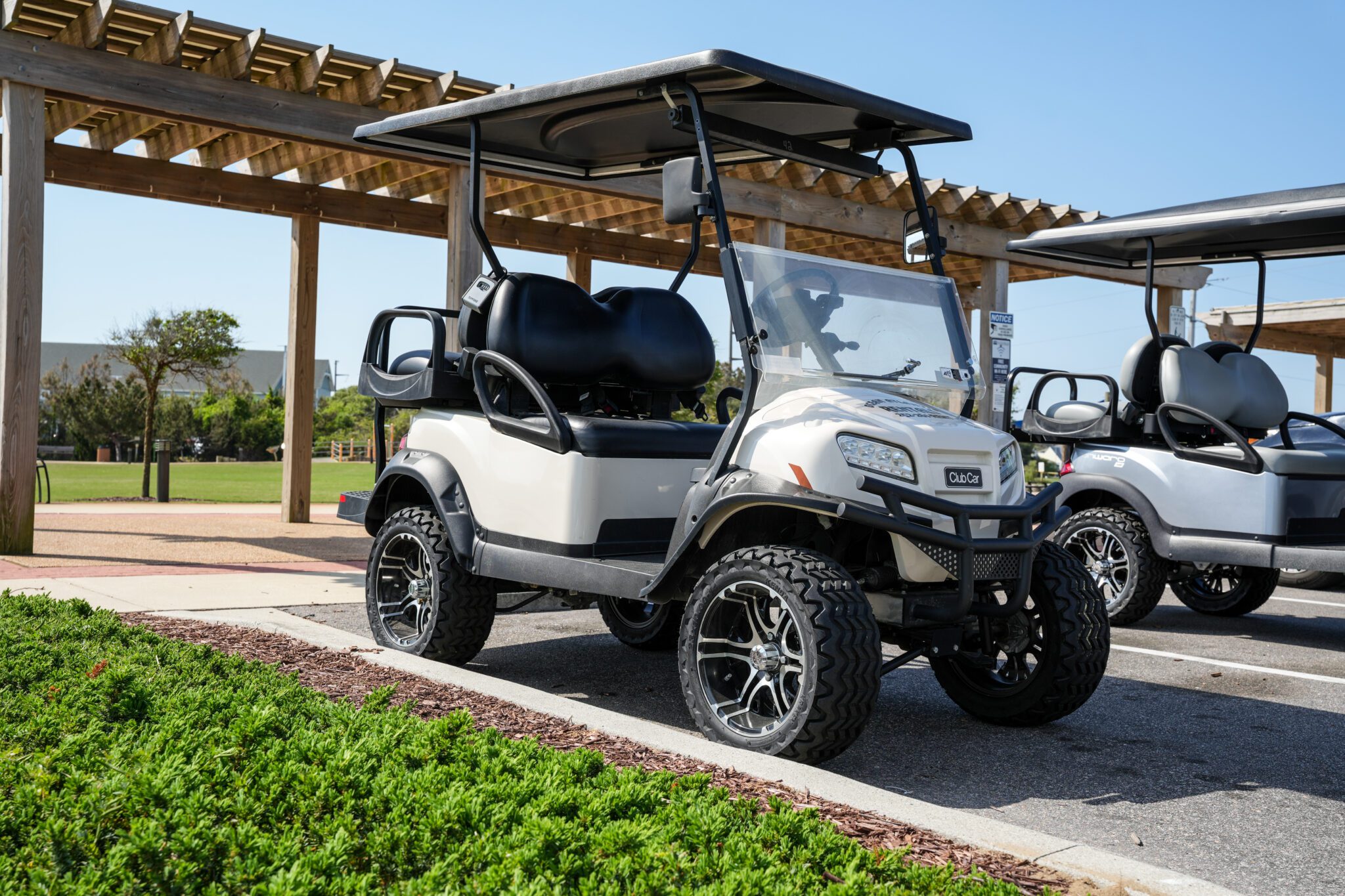 Premium Lifted 4 Seater LSV Golf Cart - Image 4
